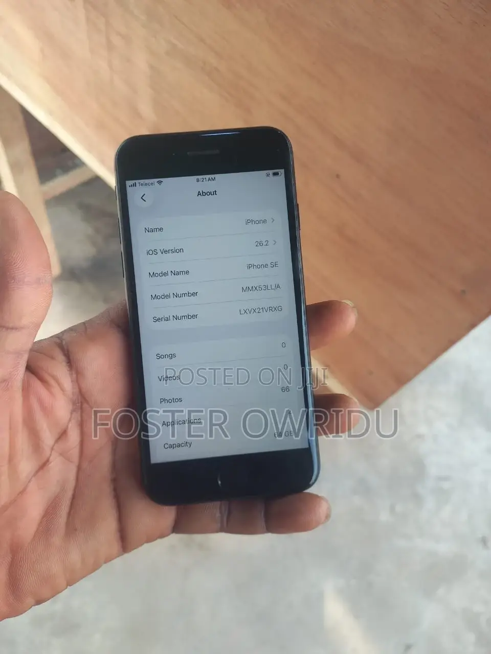 Apple iPhone SE (2020) 64 GB Black