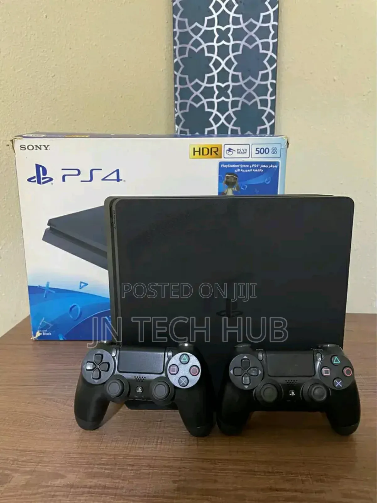 Play Station 4 Slim Two Pad No Games