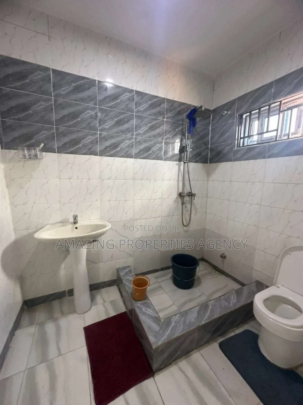 3bdrm Room & Parlour in Spintex, Baatsona Total for rent