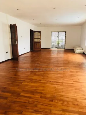 5bdrm House in Airport Residential for rent