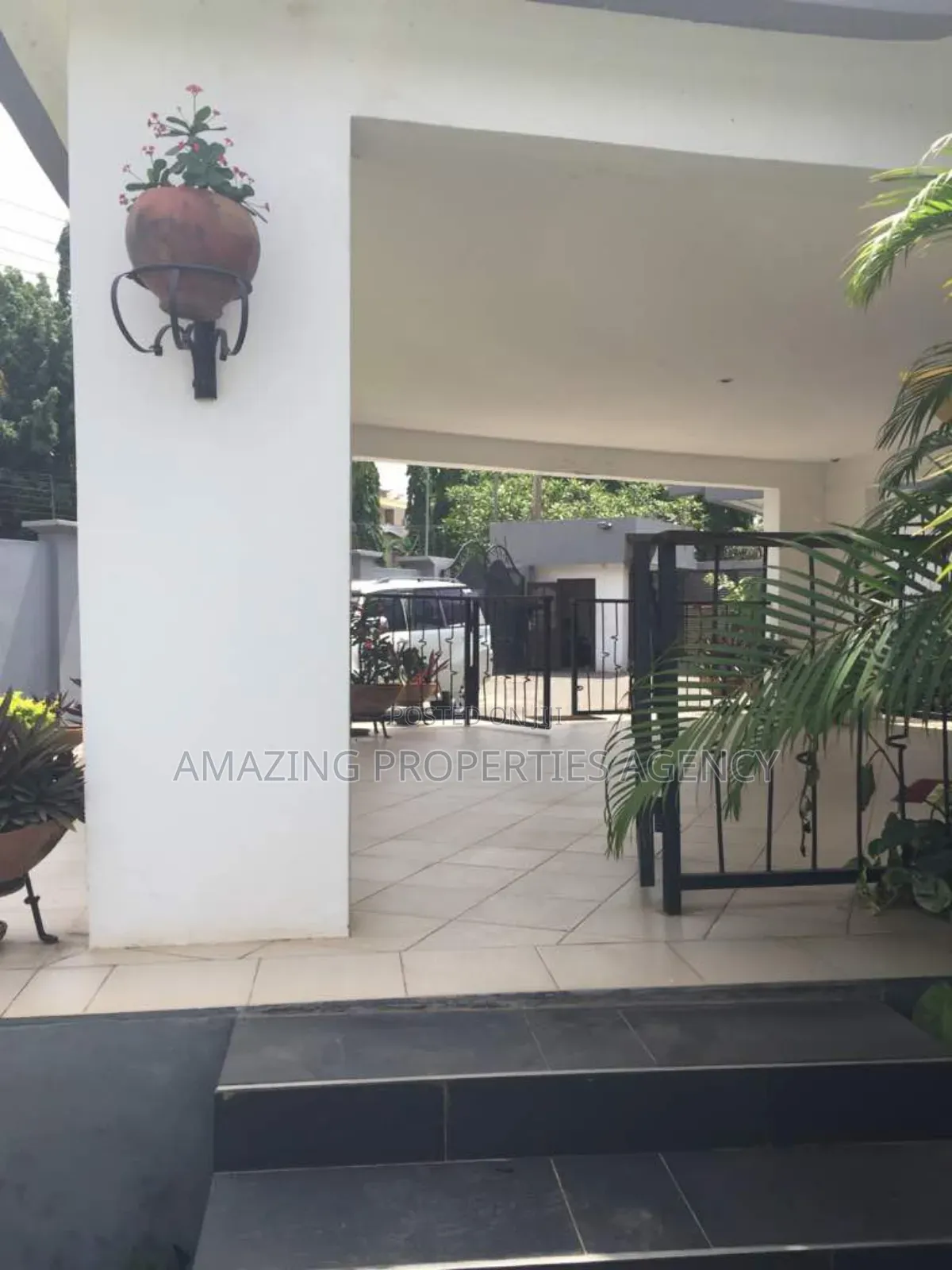 5bdrm House in Airport Residential for rent