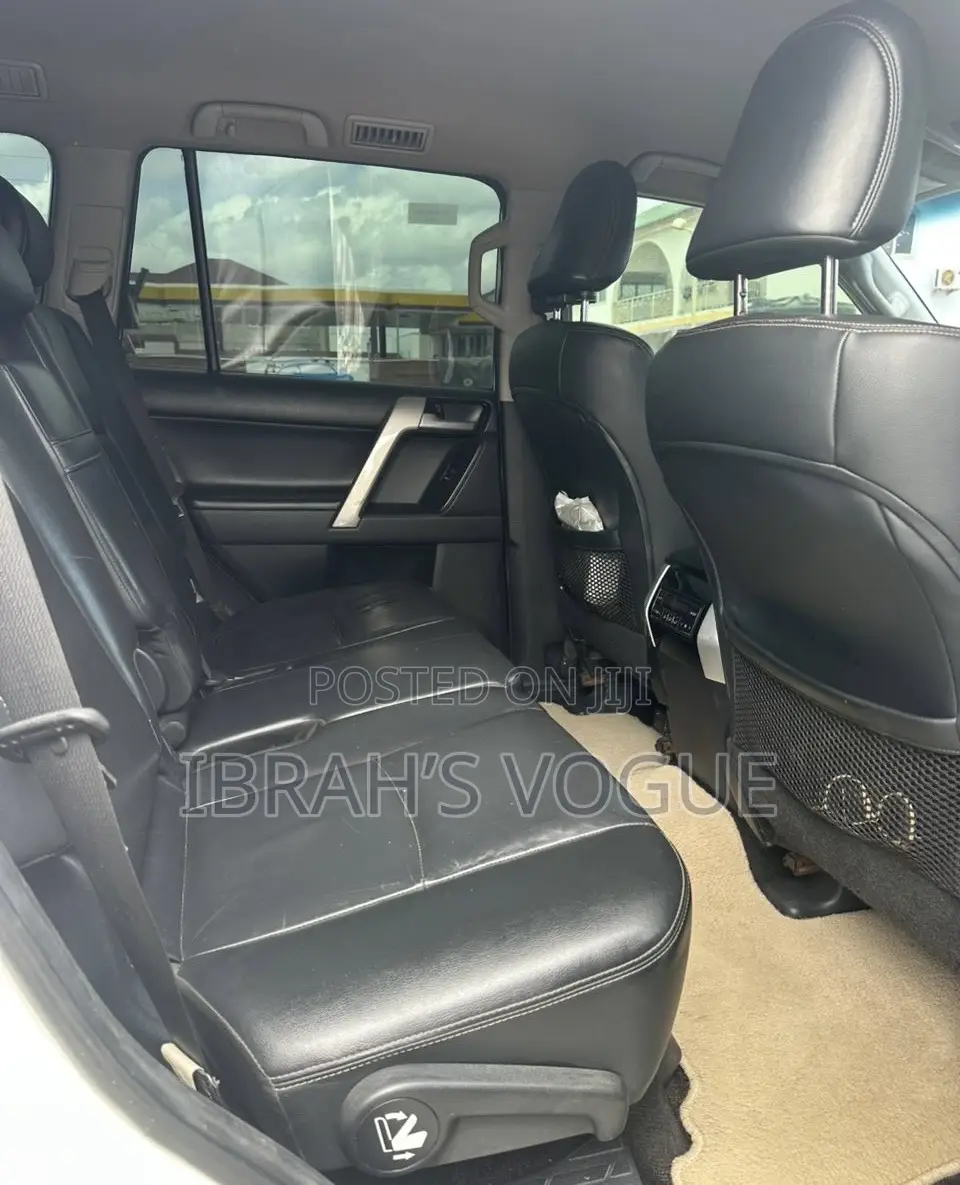 Toyota Land Cruiser Prado 2018 White
