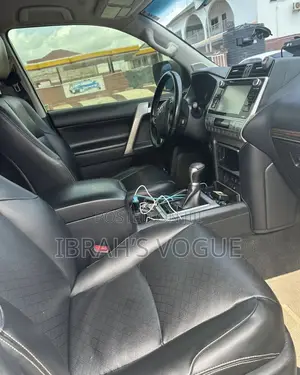 Toyota Land Cruiser Prado 2018 White