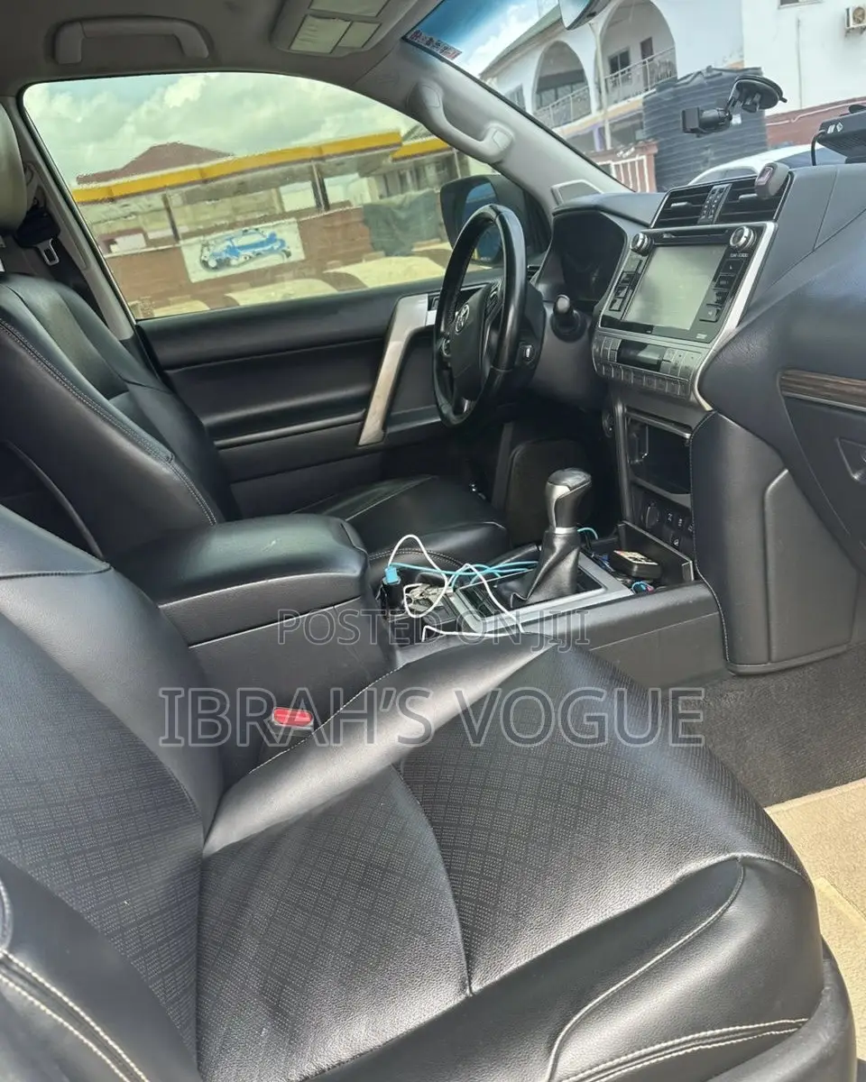 Toyota Land Cruiser Prado 2018 White