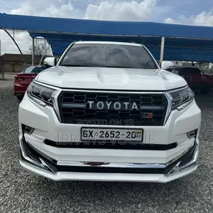 Toyota Land Cruiser Prado 2018 White