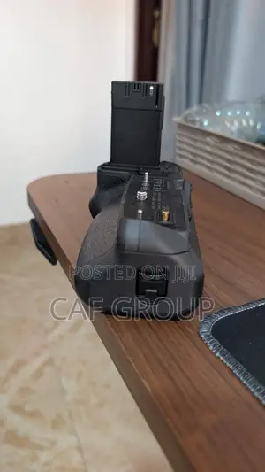 Bg-e22 Battery Grip