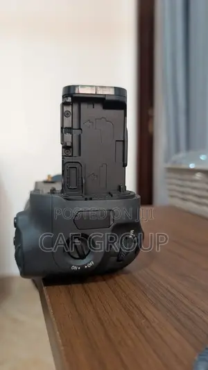 Bg-e22 Battery Grip