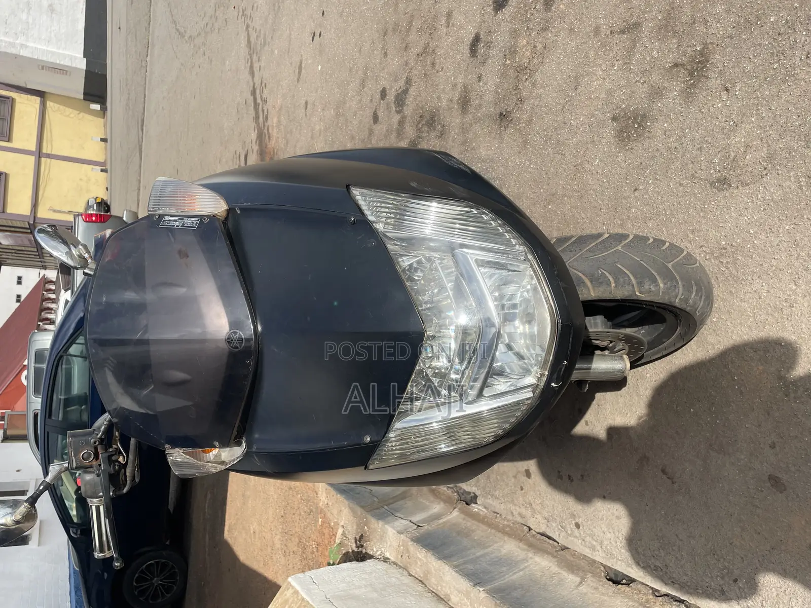 Yamaha 2010 Black