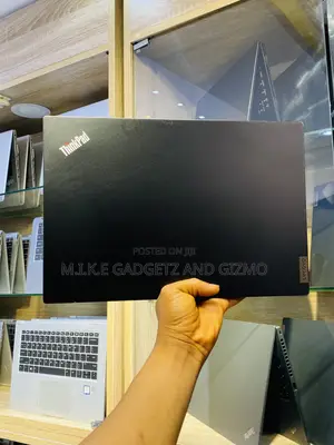 Laptop Lenovo ThinkPad E14 Gen 2 8GB Intel Core i5 SSD 256GB