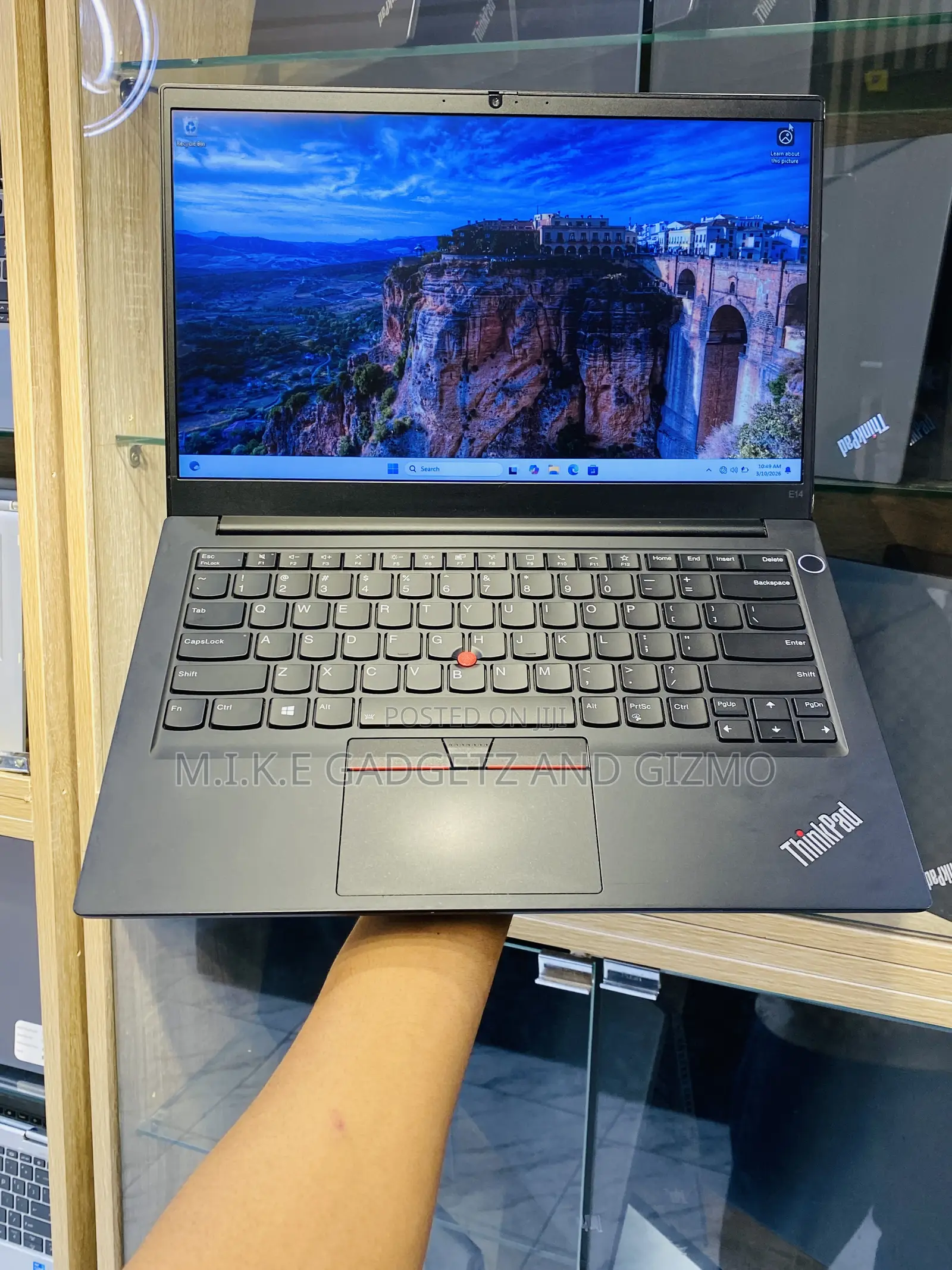 Laptop Lenovo ThinkPad E14 Gen 2 8GB Intel Core i5 SSD 256GB
