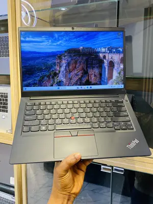 Laptop Lenovo ThinkPad E14 Gen 2 8GB Intel Core i5 SSD 256GB