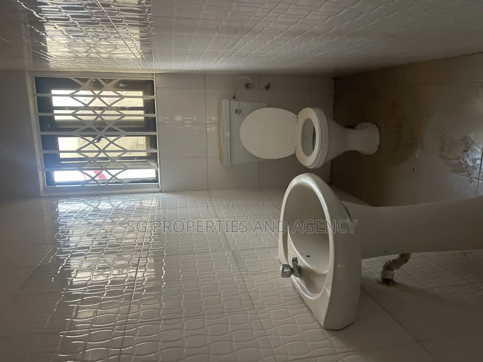 3bdrm House in Lashibi, Sakumono for rent