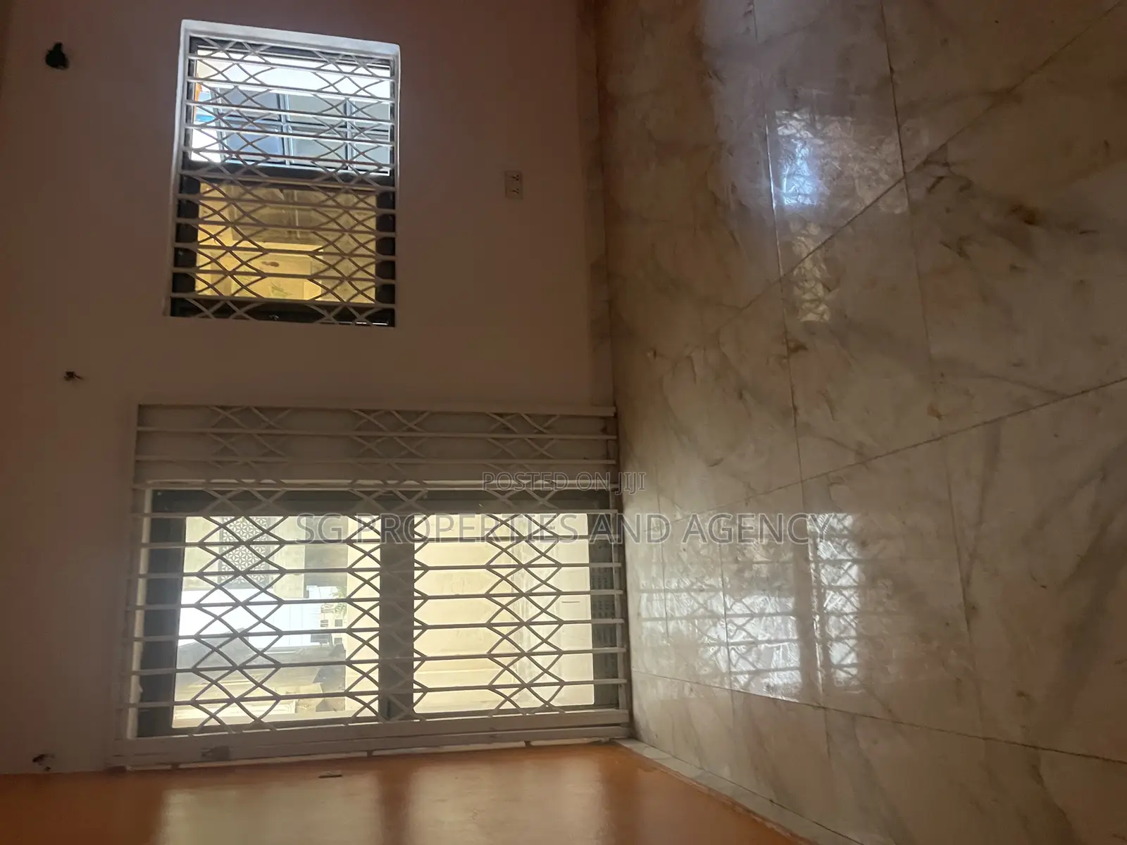 3bdrm House in Lashibi, Sakumono for rent
