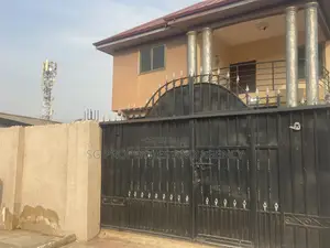 3bdrm Apartment in Lashibi, Sakumono for rent