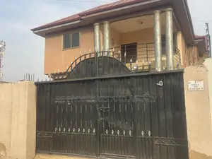 3bdrm Apartment in Lashibi, Sakumono for rent