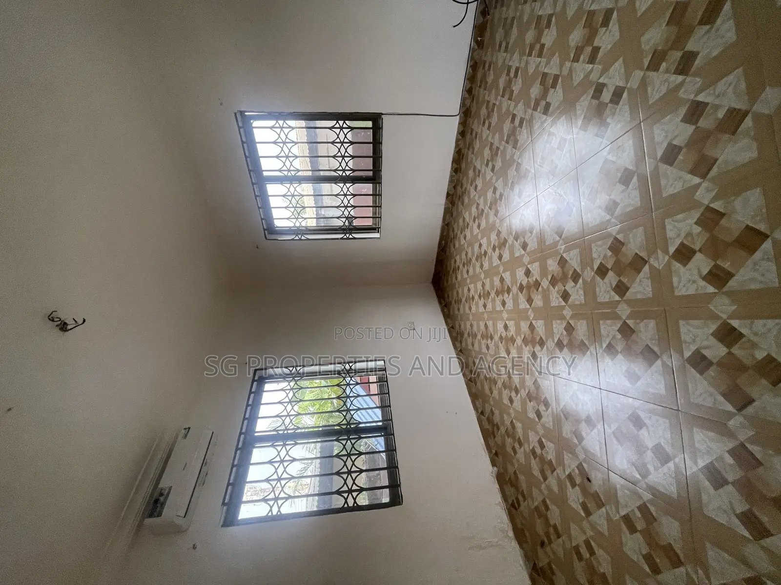 3bdrm Apartment in Lashibi, Sakumono for rent