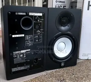 Yamaha Hs5 5inches  Powered Studio Monitor.