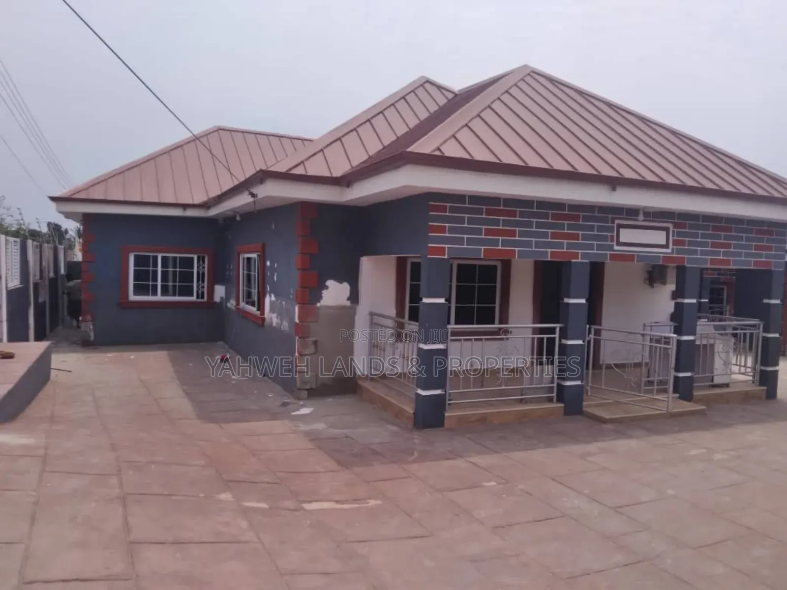 5bdrm House in Teshie Nungua Estate for sale
