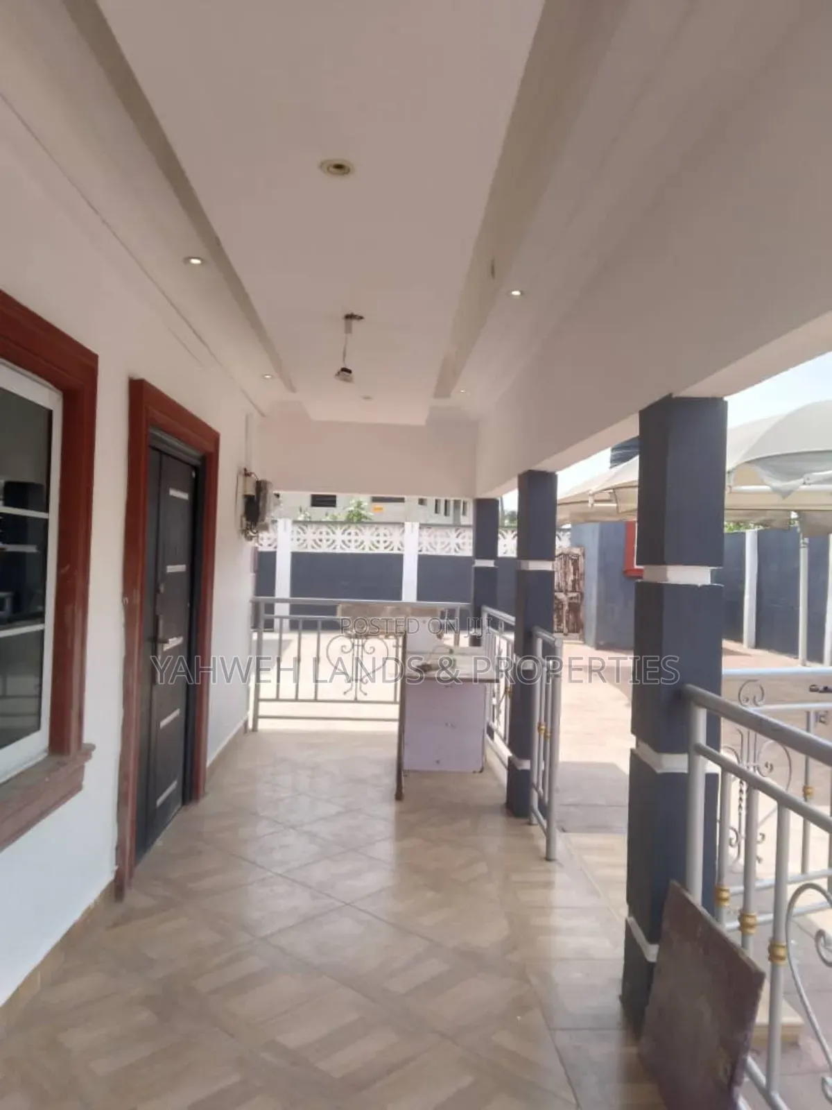 5bdrm House in Teshie Nungua Estate for sale