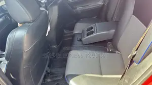 Toyota Corolla LE Eco (1.8L 4cyl 2A) 2018 Red