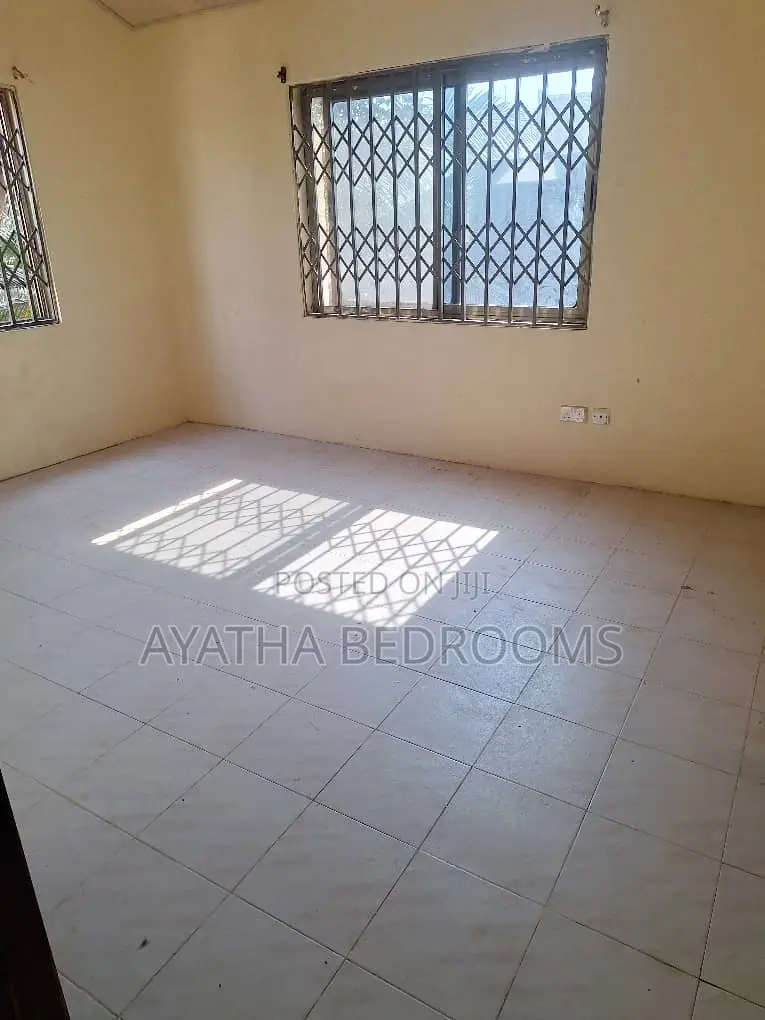 2bdrm Apartment in Modern Properties, New Town for rent