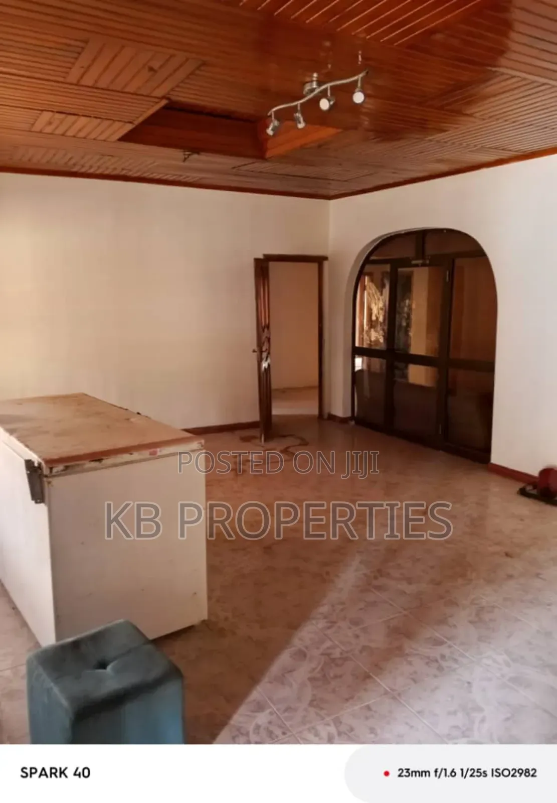 3bdrm Apartment in Kb Properties, Baatsona Total for rent