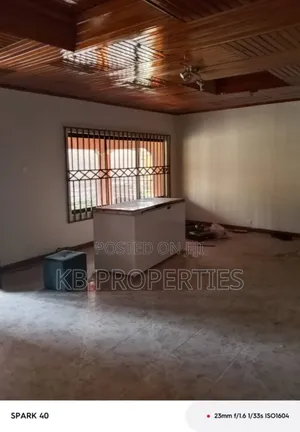 3bdrm Apartment in Kb Properties, Baatsona Total for rent