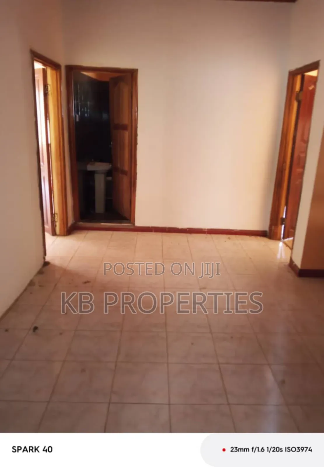 3bdrm Apartment in Kb Properties, Baatsona Total for rent