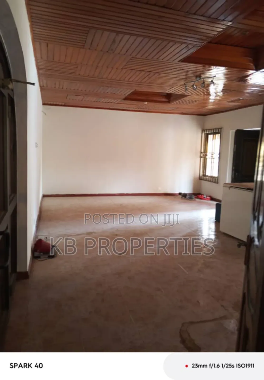 3bdrm Apartment in Kb Properties, Baatsona Total for rent
