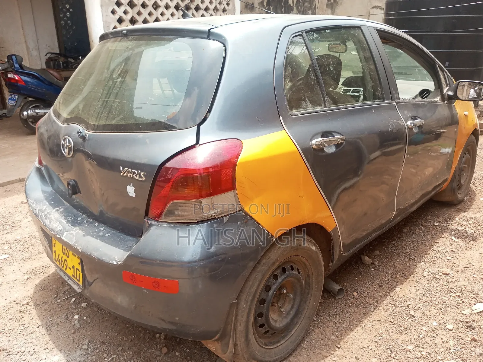Toyota Yaris 2010 Gray