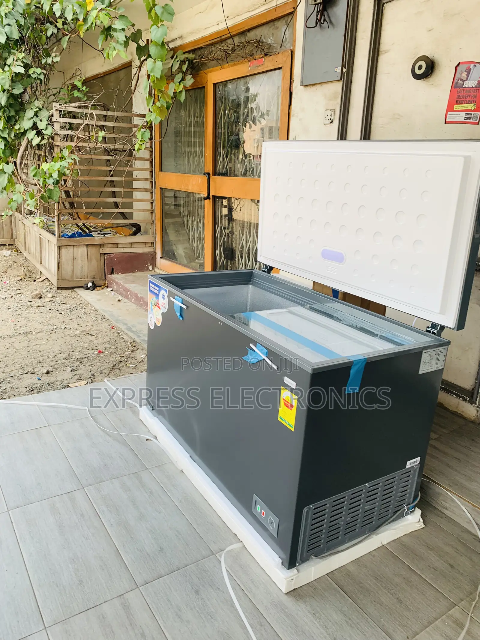 Ultra Modern Chest Freezer Single Door Nasco 380l