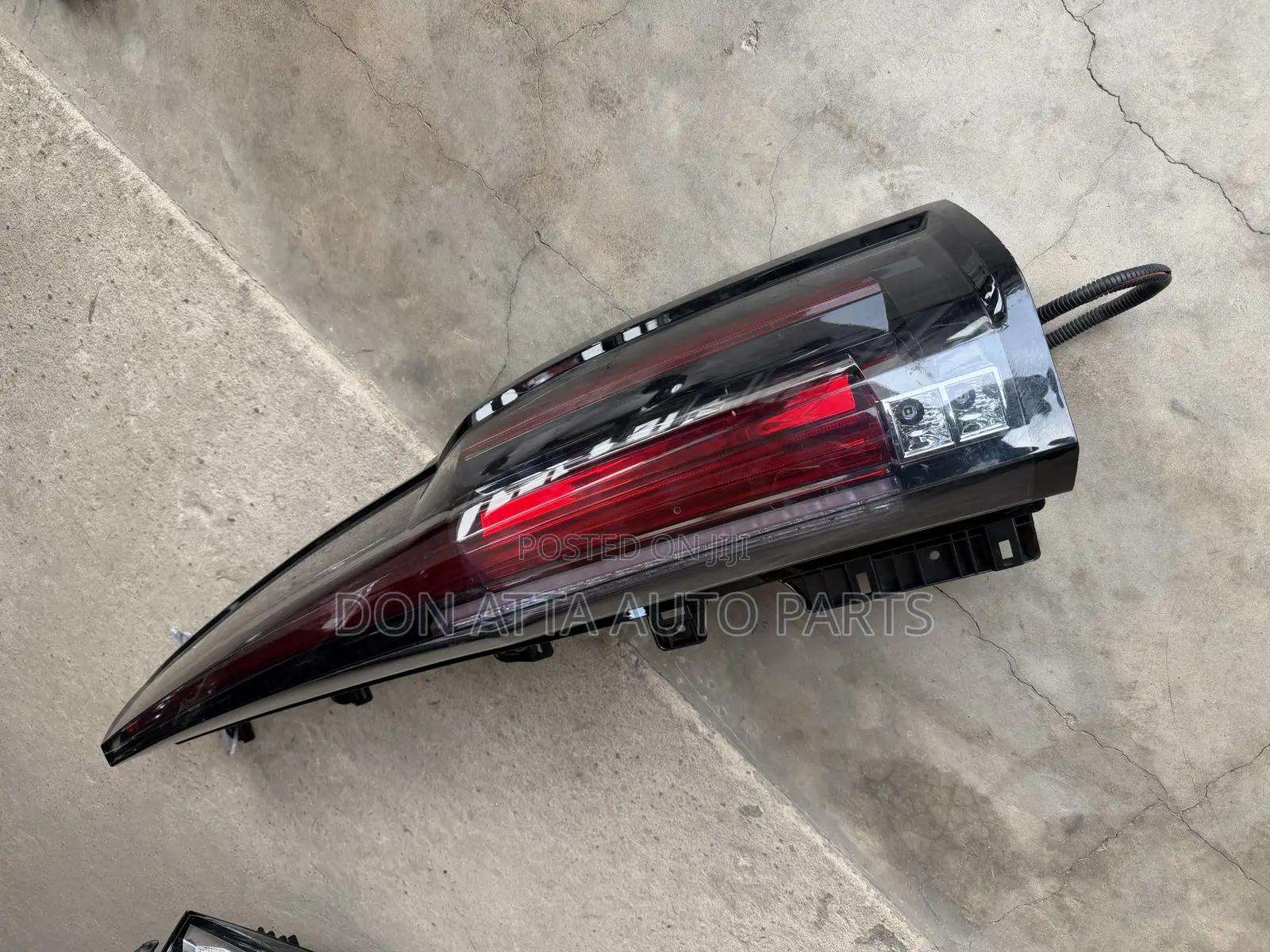 Cadillac Escalade 2018 Tail Light