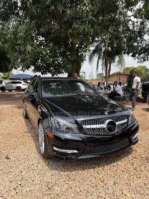 Mercedes-Benz C250 2014 Black