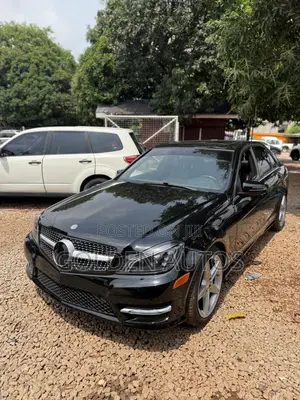 Mercedes-Benz C250 2014 Black