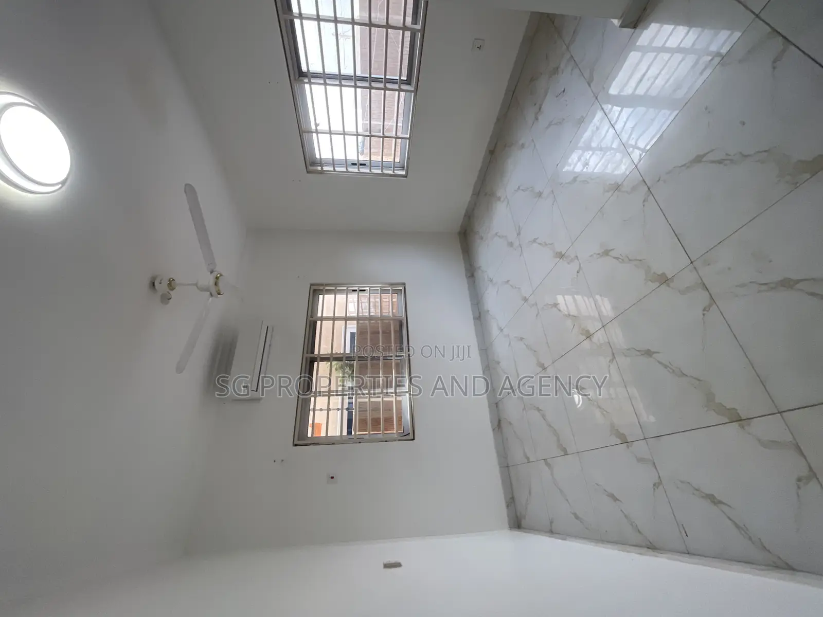 2bdrm House in Lashibi, Sakumono for rent