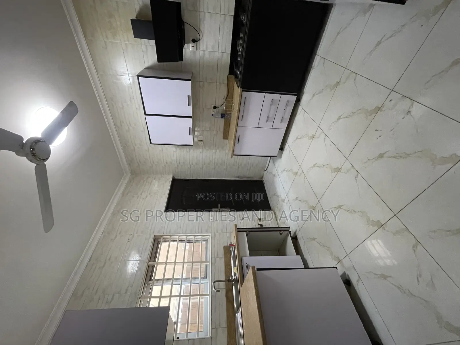 2bdrm House in Lashibi, Sakumono for rent