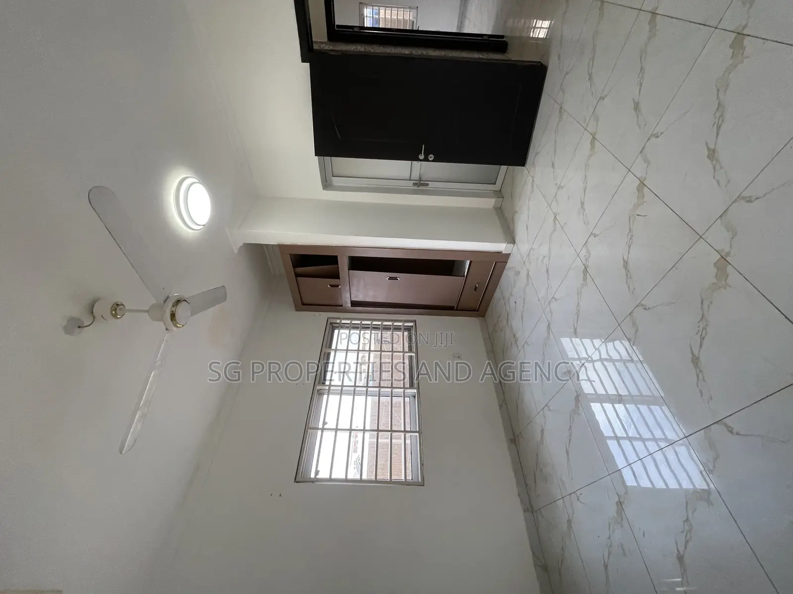 2bdrm House in Lashibi, Sakumono for rent