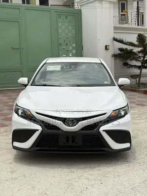 Toyota Camry 2022 White