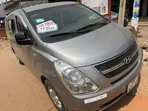 Hyundai Starex 2012 Silver