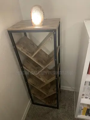 Bookshelve