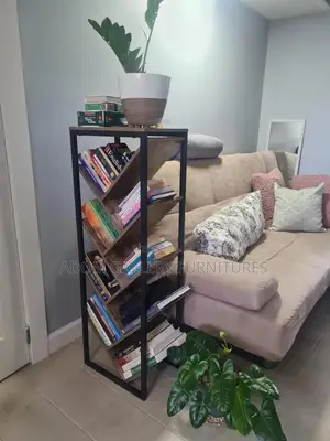 Bookshelve