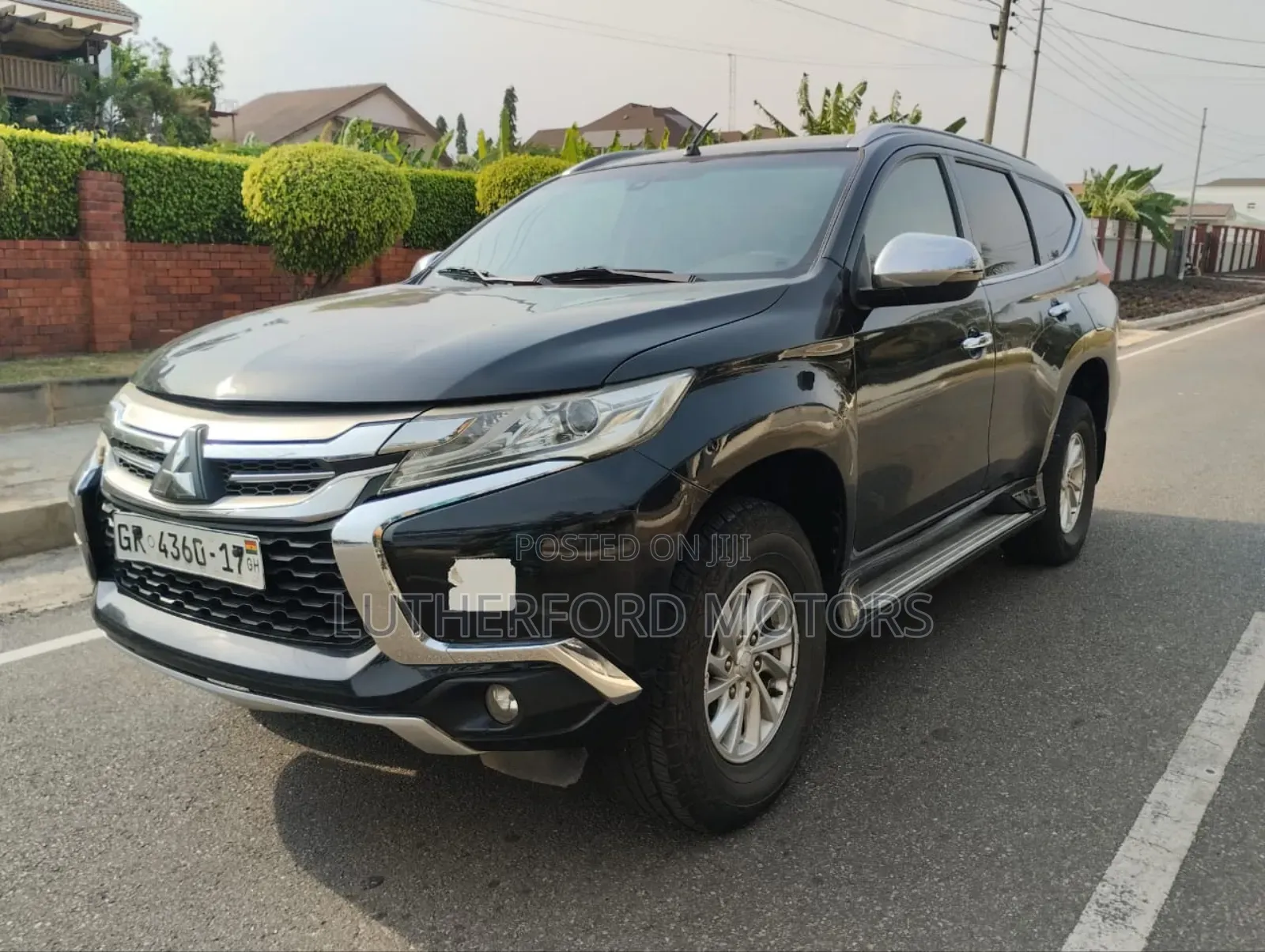 Mitsubishi Pajero Sport 2017 Black