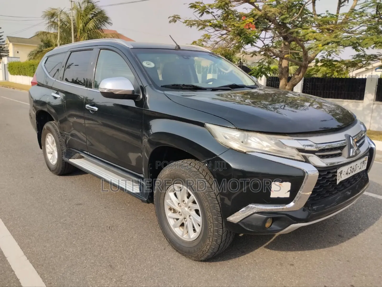 Mitsubishi Pajero Sport 2017 Black