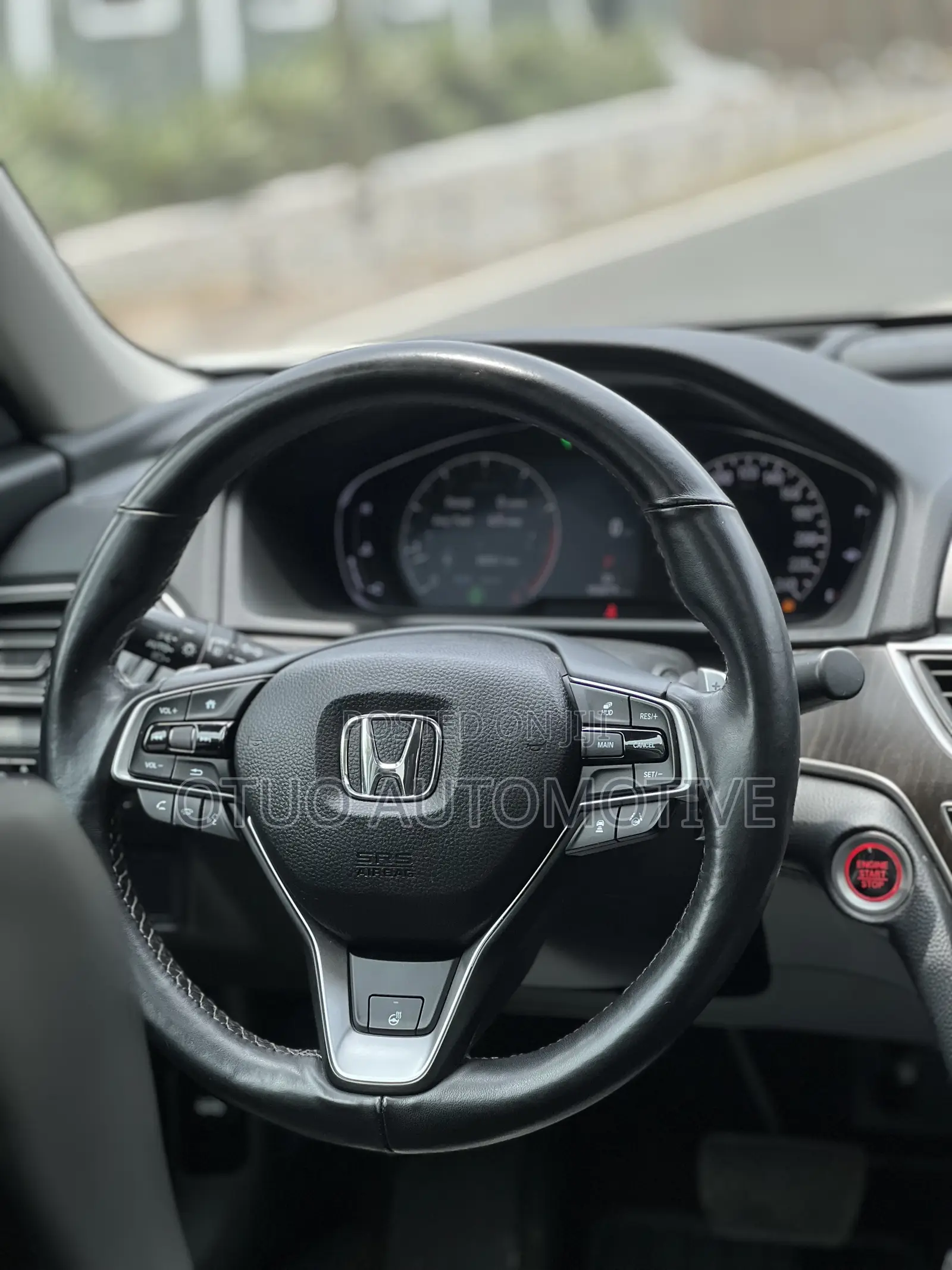 Honda Accord Touring 2.0T 2018 White