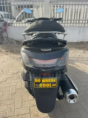 Yamaha Majesty 2024 Black