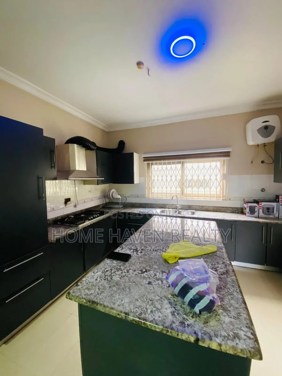 4bdrm House in Airport Residentials for rent