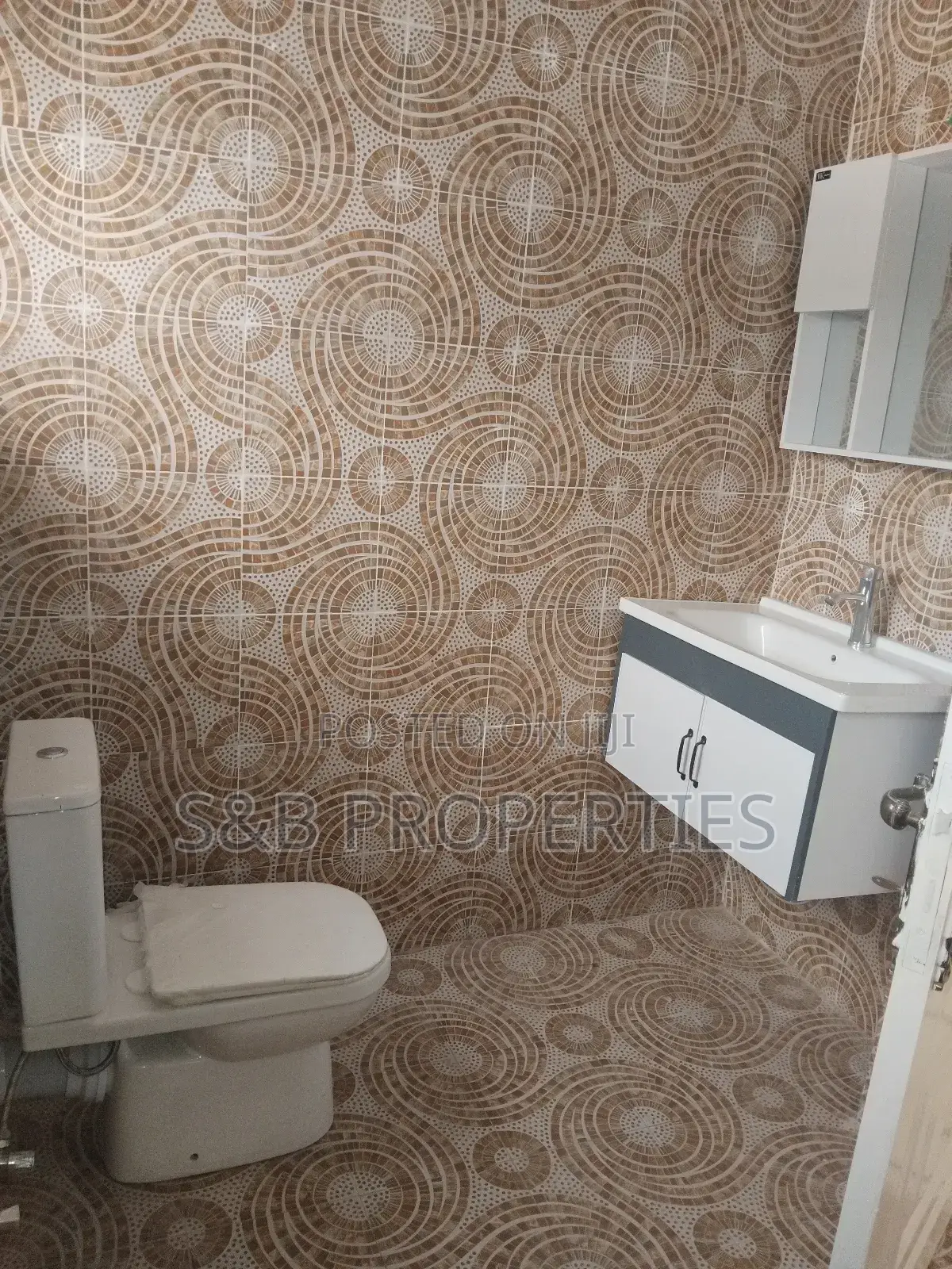 4bdrm House in Labone Junction for rent