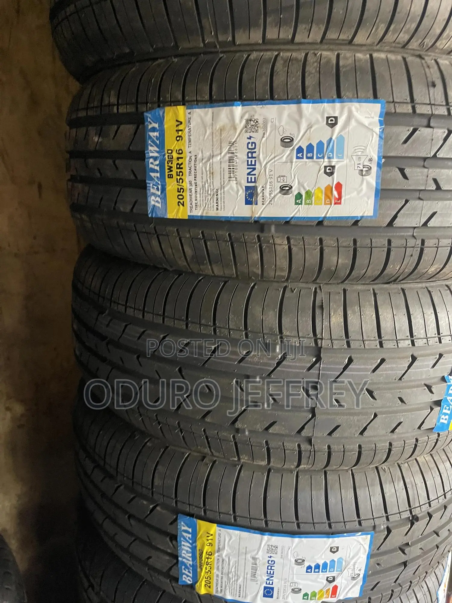 Aura Car Tyres