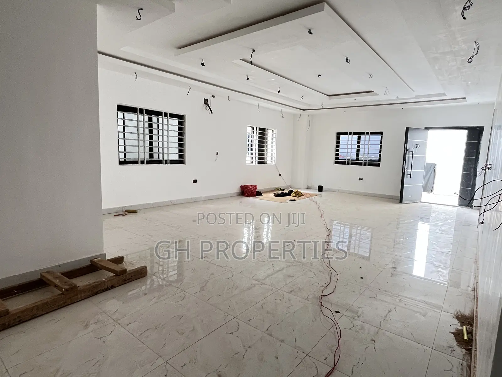 4bdrm Duplex in Three Away From Main, Kumasi Metropolitan for sale