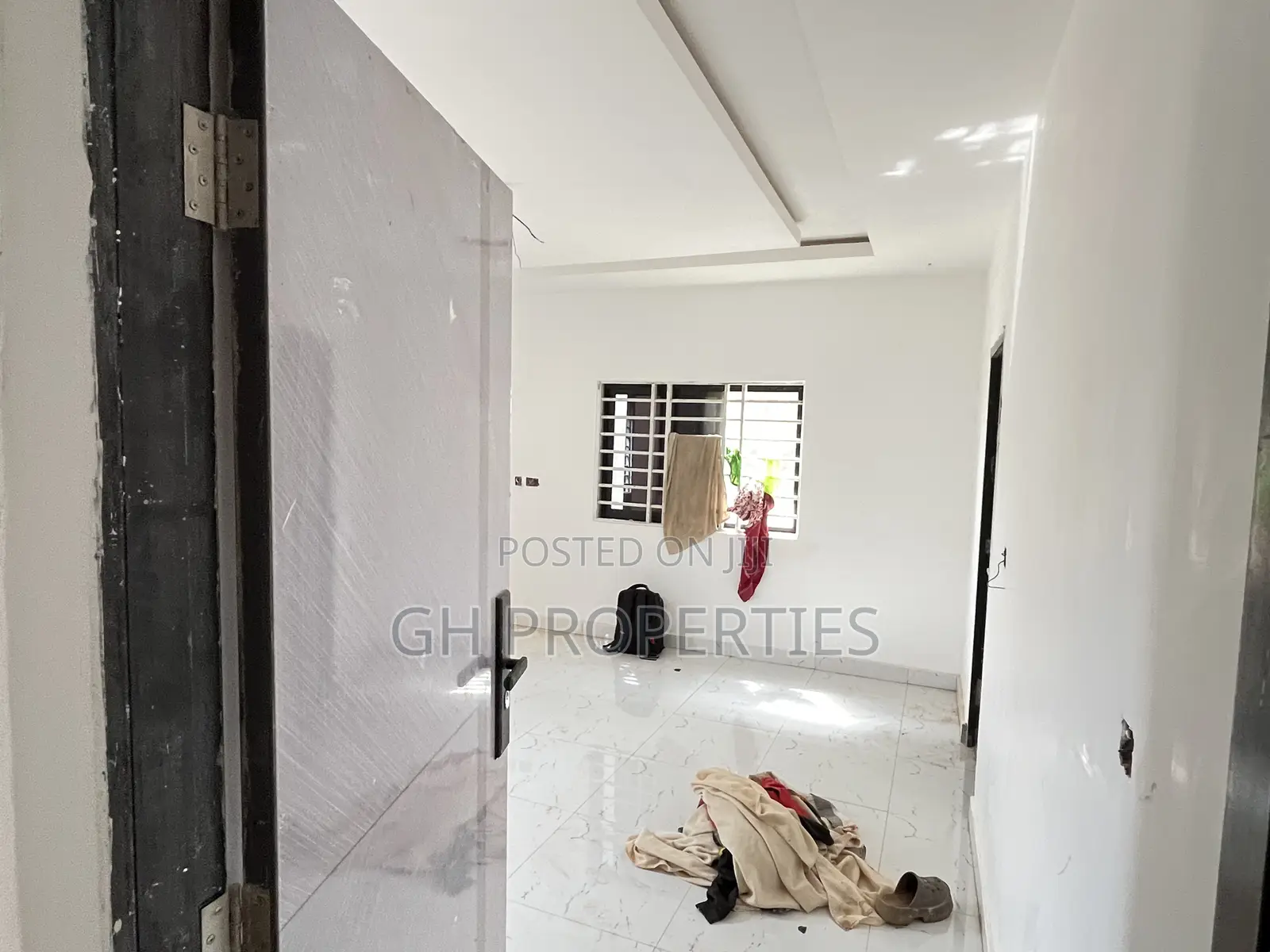 4bdrm Duplex in Three Away From Main, Kumasi Metropolitan for sale